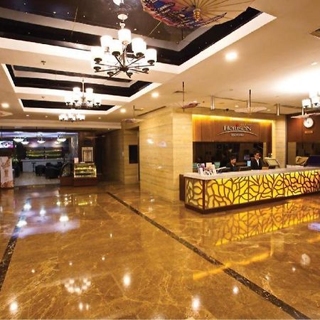 Hotel Horison Ultima Semarang Esterno foto