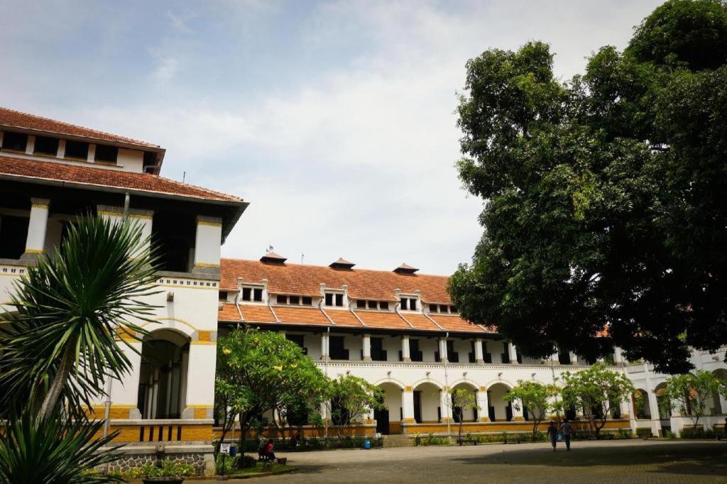 Hotel Horison Ultima Semarang Esterno foto