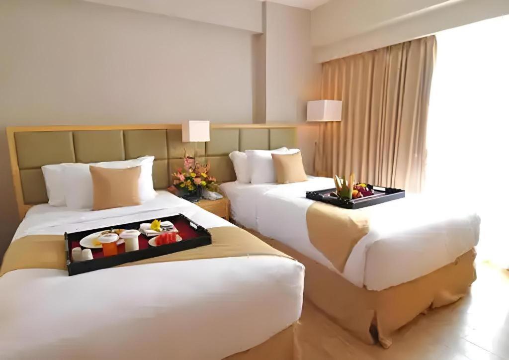 Hotel Horison Ultima Semarang Esterno foto
