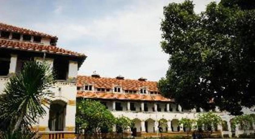Hotel Horison Ultima Semarang Esterno foto