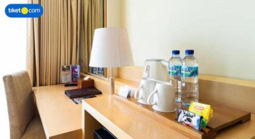 Hotel Horison Ultima Semarang Esterno foto